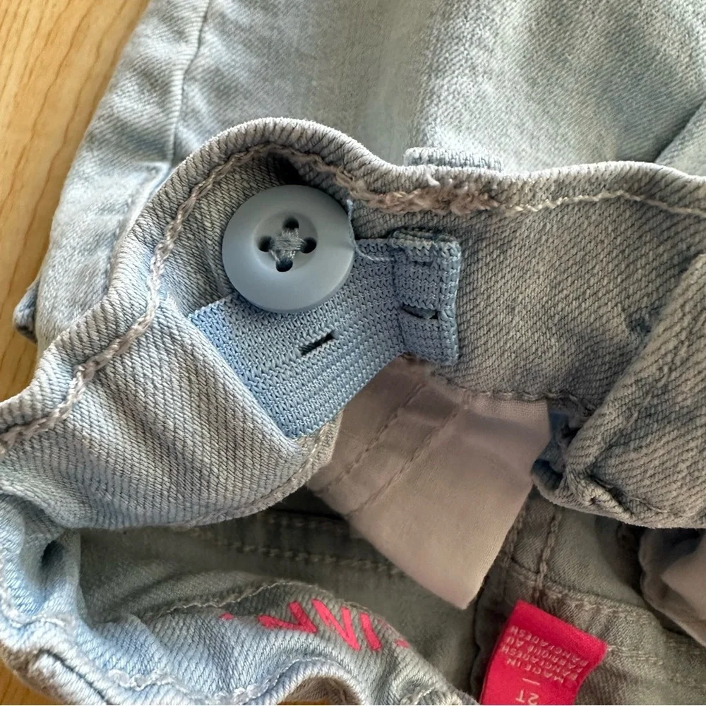 The Children’s Place Toddler Girls Basic Skinny Jeans in Sky Wash 2T Light Wash
